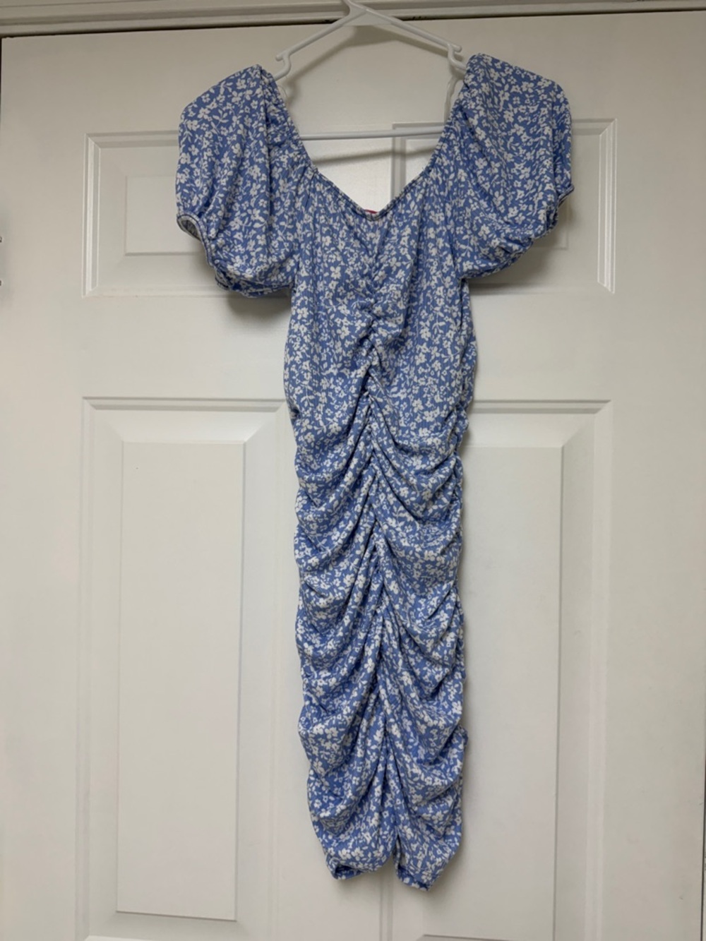 Pink Lily Blue Floral Ruched Puff Sleeve Dress - Picture 3 of 4